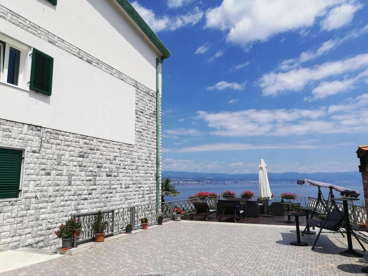 Villa Allegra Lovran Bagian luar foto