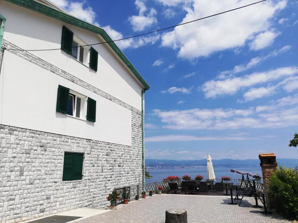 Villa Allegra Lovran Bagian luar foto