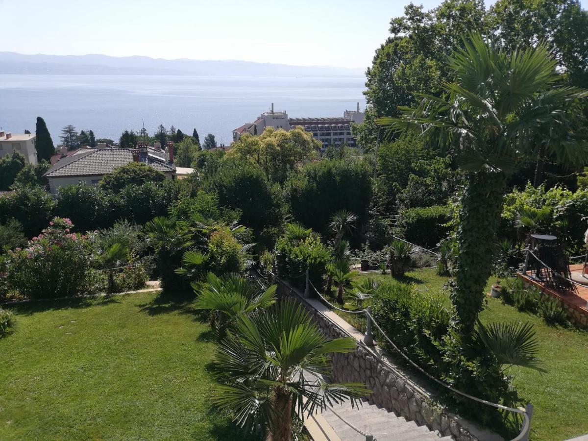 Villa Allegra Lovran Bagian luar foto