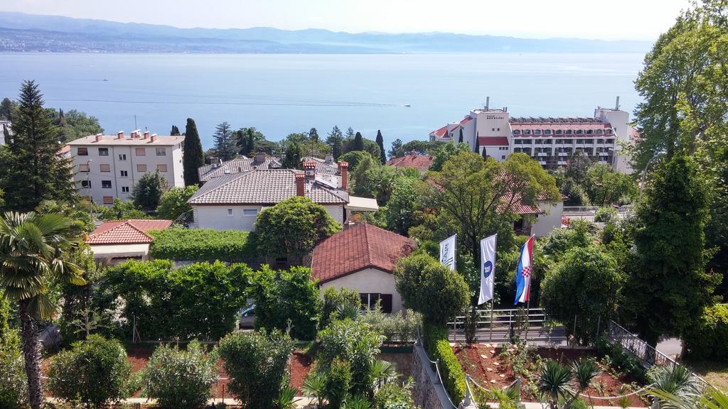 Villa Allegra Lovran Bagian luar foto