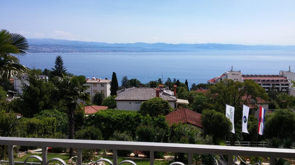 Villa Allegra Lovran Bagian luar foto